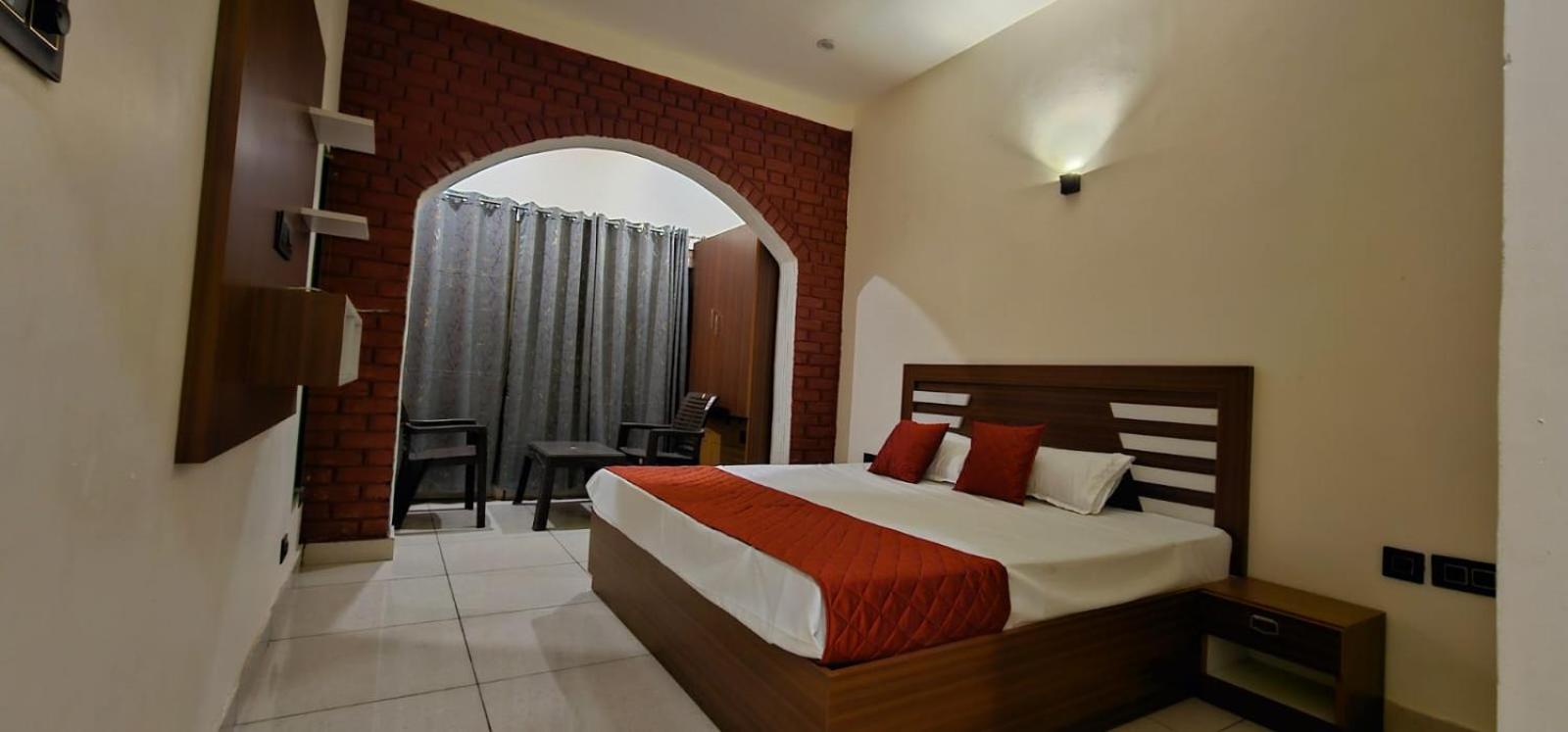 Golden Himalaya Homestay Kausani Eksteriør billede