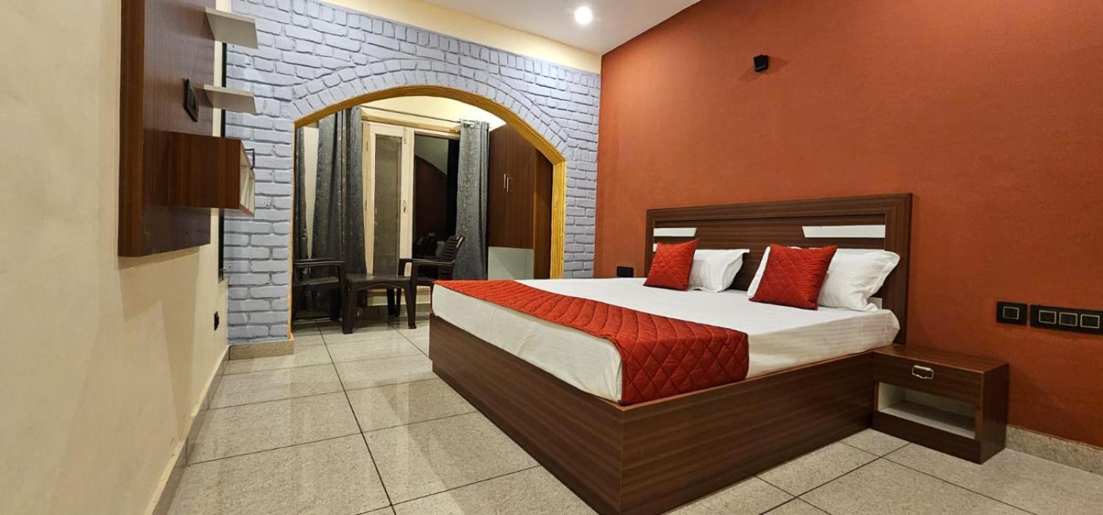 Golden Himalaya Homestay Kausani Eksteriør billede