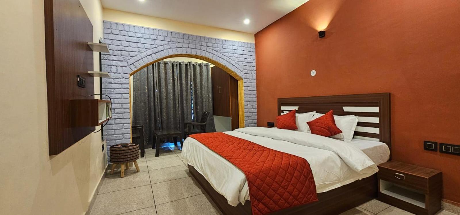 Golden Himalaya Homestay Kausani Eksteriør billede